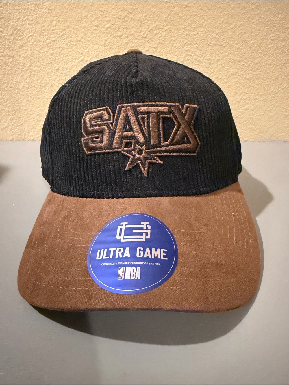 New With Tags San Antonio Spurs "SATX" Corduroy Snapback Hat by Ultra Game